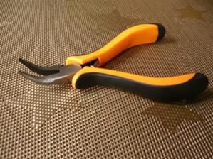 Keratin törő és hüvely roppantó ferde kúpos fogó