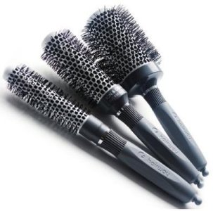 A legnagyobb átmérőjű kerámiás hajkefe, a legjobb áron, kivehető hajemelő tüskével.